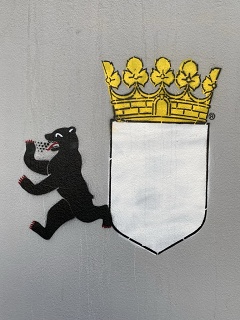 0548294D-3741-4E32-97CA-22EF7759BA5F 1 105 C