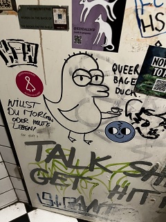 4C992523-D6B8-47D1-935F-42CE7C92026A 1 105 C